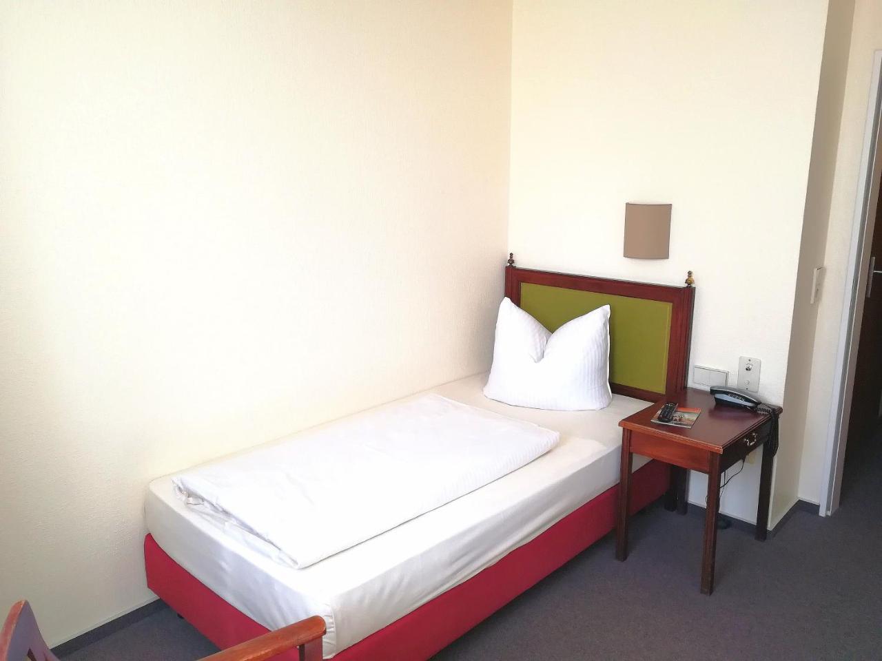 Hotel Krohwinkel Hittfeld Extérieur photo